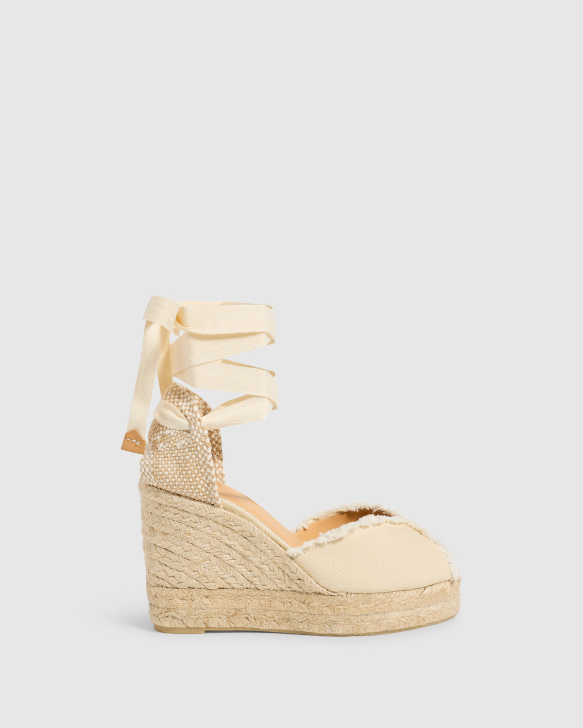 BRIANDA/8ED/001